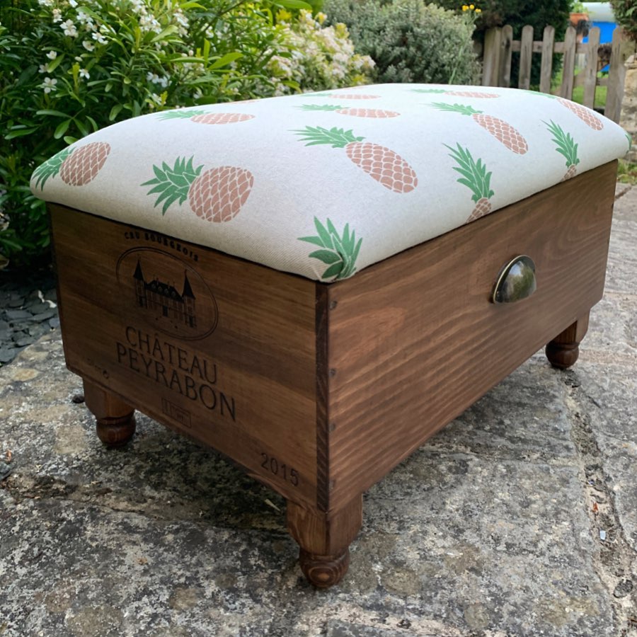 A little bit in love with this one!  ..#pineapples #summertime #makersmarketfromhome #newhome #handcrafted #homedecor #homewares #gingerandtweed