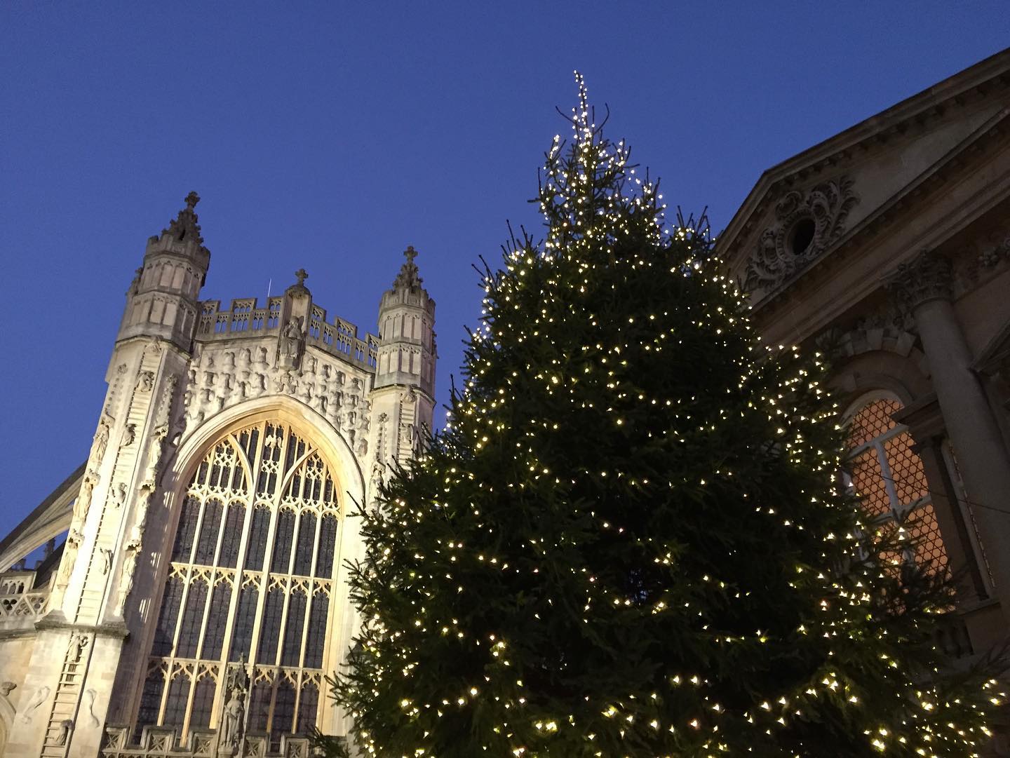 This weekend, there will be around 15 stalls in Bath around the Abbey courtyard and Abbey Green area. The Abbey Quarter Makers Market includes fantastic handcrafted products, perfect for that unique Christmas gift. If you’re heading out for a wander in Bath tomorrow, come and say hi! ...#feelingfestive #marketday #giftideas #christmasshopping #homewares