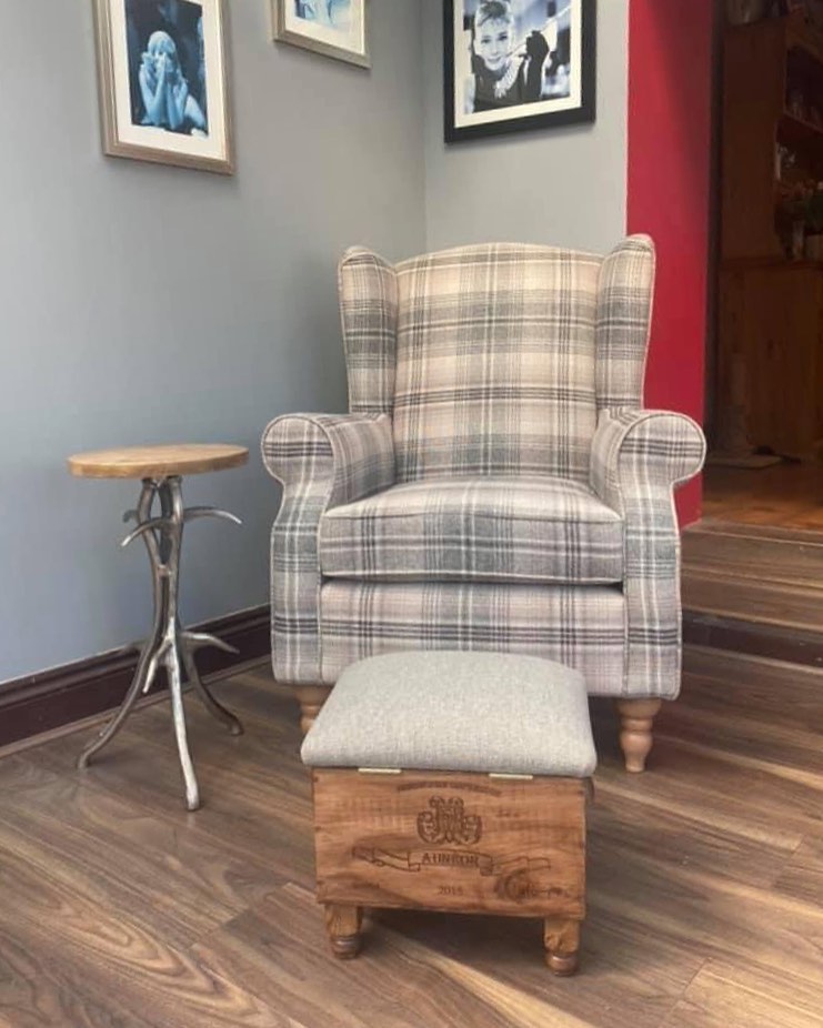So wonderful to see our handcrafted pieces in people’s homes! This one off table and customised ottoman are looking fab in this cosy spot This makes us very happy!“Loving my new foot stall and tables. Really gorgeous items and excellent quality. Excellent customer service as well Thank you”..#handcrafted #homewares #homedecor #tartan #bespoke #tweed #oak #rustic #modern #unique