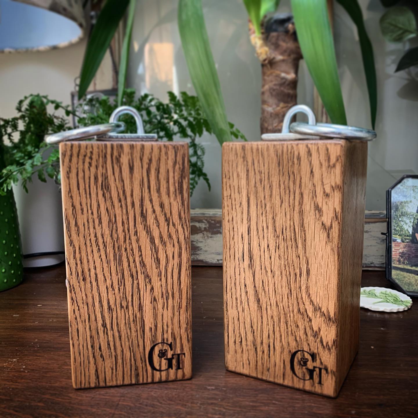 A couple of lovely oak doorstops in the post today, we just love how each one has its own character! ..#handcrafted #homewares #springtime #opendoor #gingerandtweed #smallbusiness #uniquegift #happydance #weekendvibes