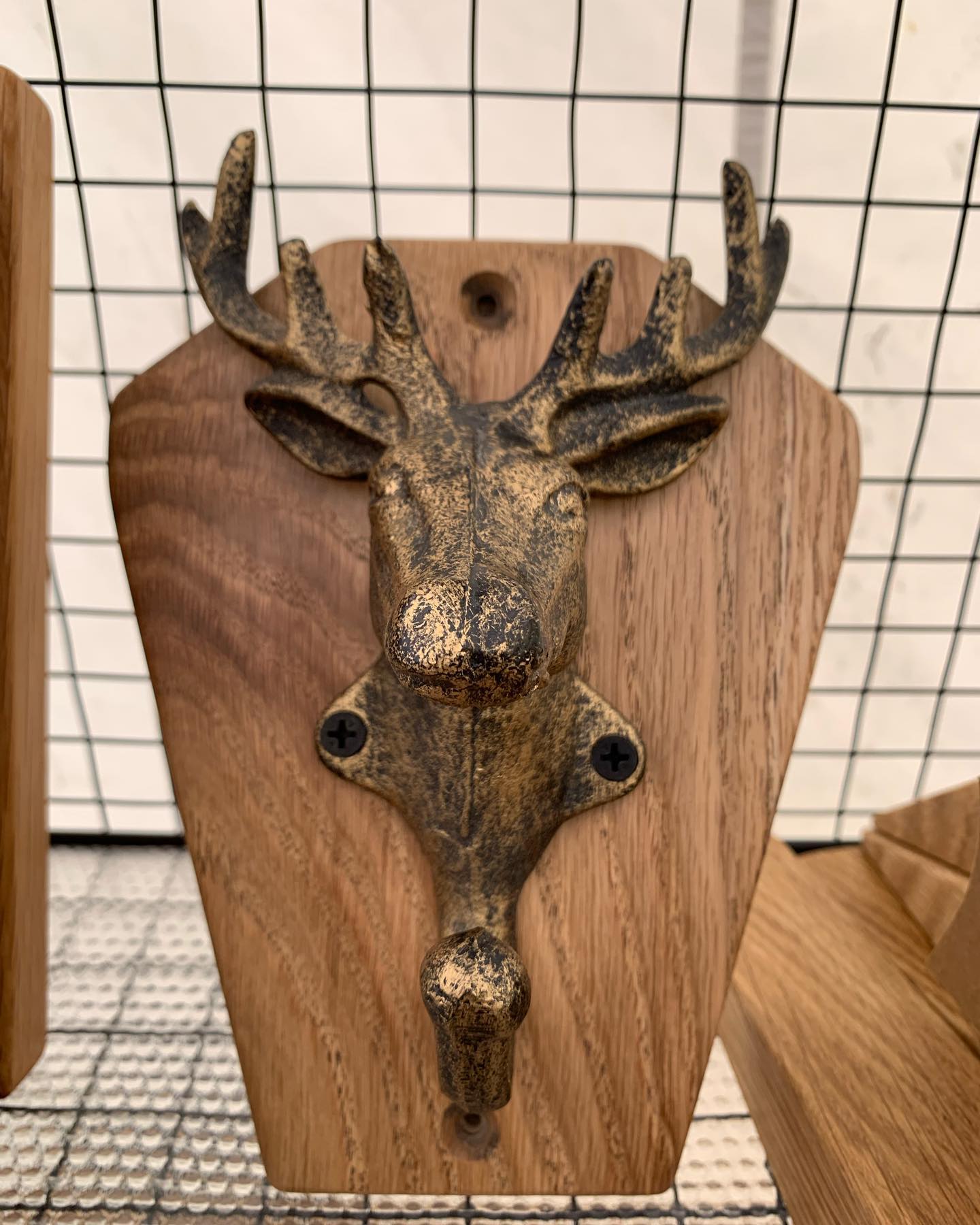 New product for our last market of the year! Stag head hook mounted on oak-£19 (only 2 available) #newproduct #feelingfestive #homedwcor #handcrafted #home #gingerandtweed @bathartisan